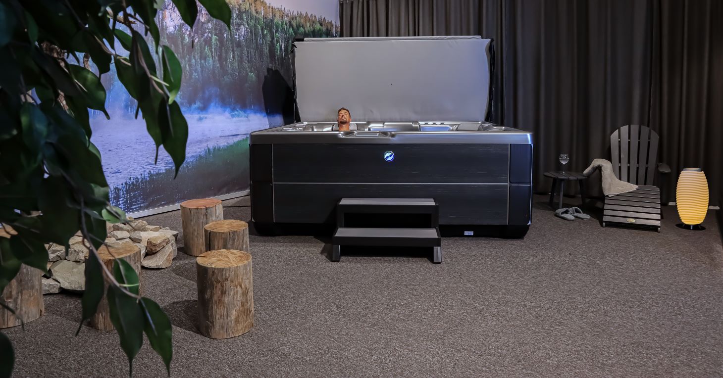 Highlife-ulkoporeallas-ihminen-koekylvyssä